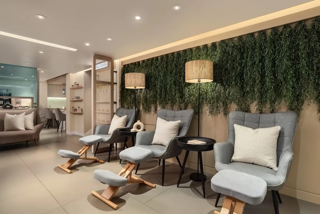 Townhouse Nail Salon, Mayfair — Beauty Salon in London